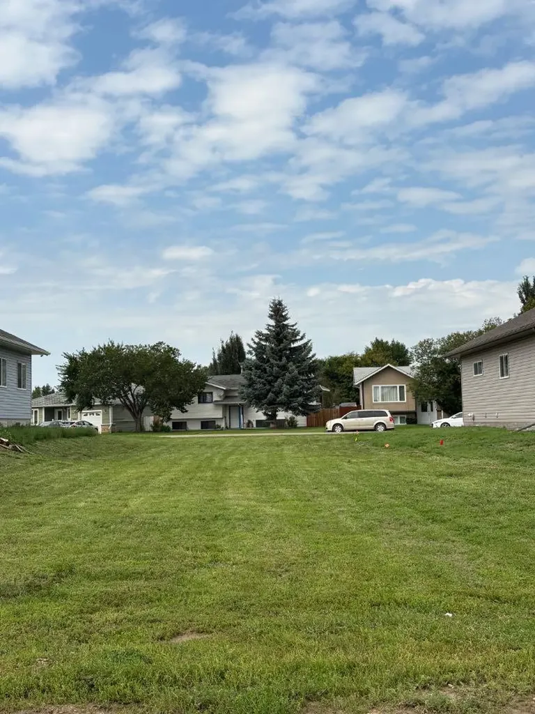 117 Upland Boulevard W Brooks AB T1R1C5