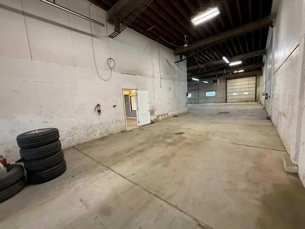 2213 2 Avenue N Lethbridge AB T1H 0C1