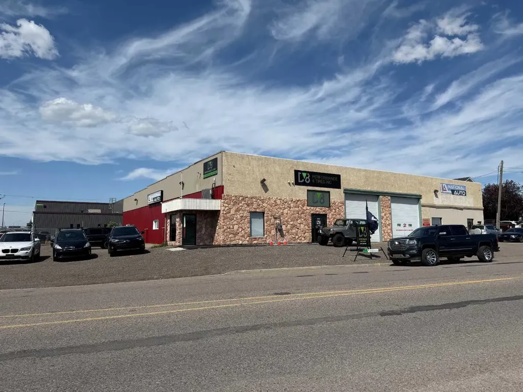 2213 2 Avenue N Lethbridge AB T1H 0C1