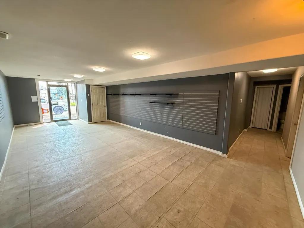 2211 2 Avenue N Lethbridge AB T1H 0C1