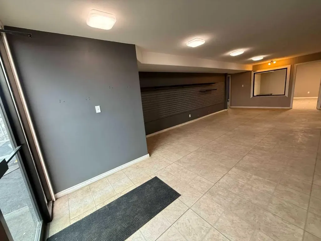 2213 2 Avenue N Lethbridge AB T1H 0C1