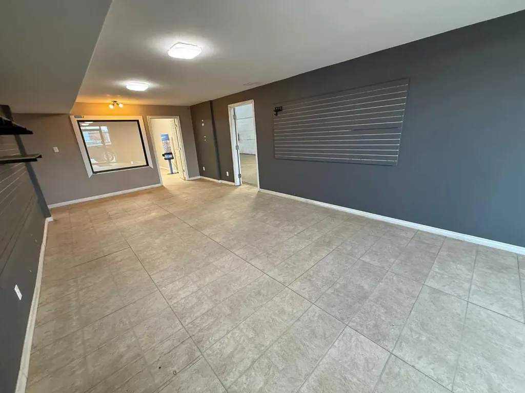 2213 2 Avenue N Lethbridge AB T1H 0C1