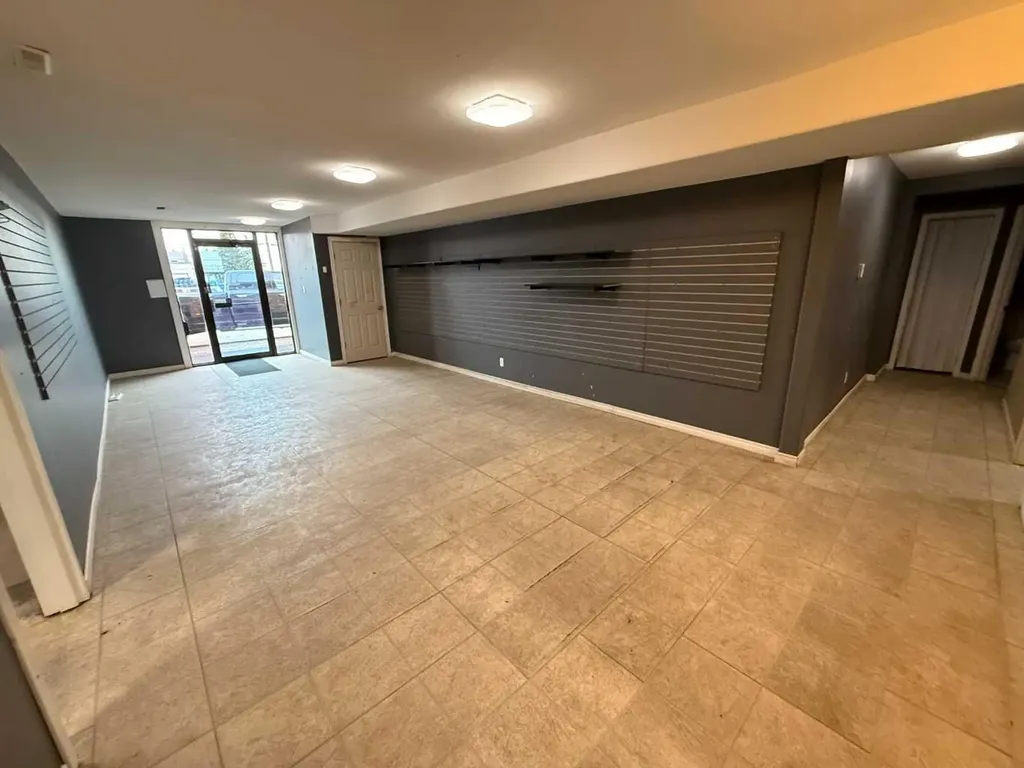 2213 2 Avenue N Lethbridge AB T1H 0C1