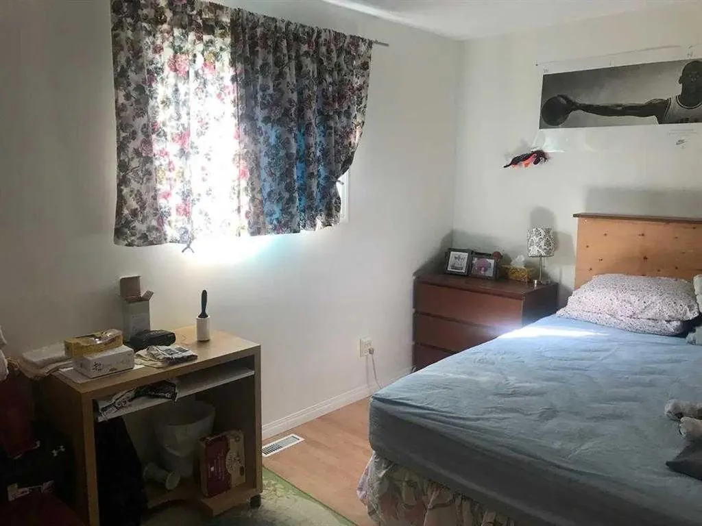 4904 54 Street Forestburg AB T0B1N0