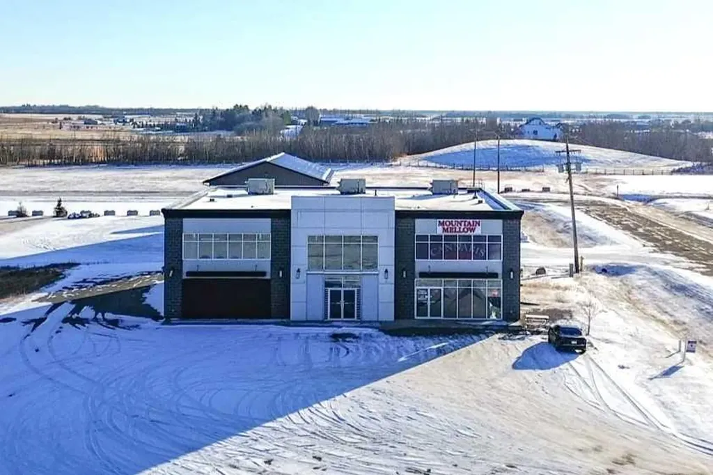 4805 75 Street Stettler AB T0C 2L0