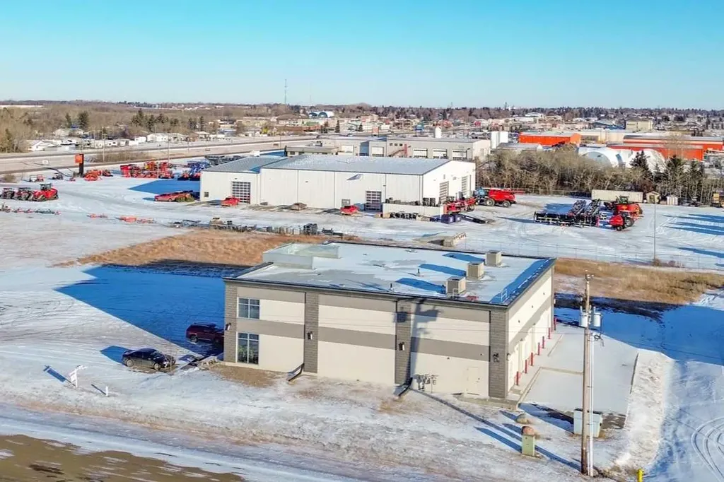 4805 75 Street Stettler AB T0C 2L0