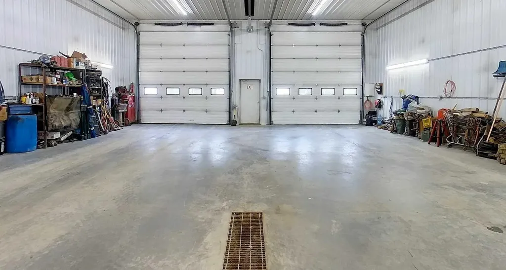 710 54 Street S Edson AB T7E 1V1