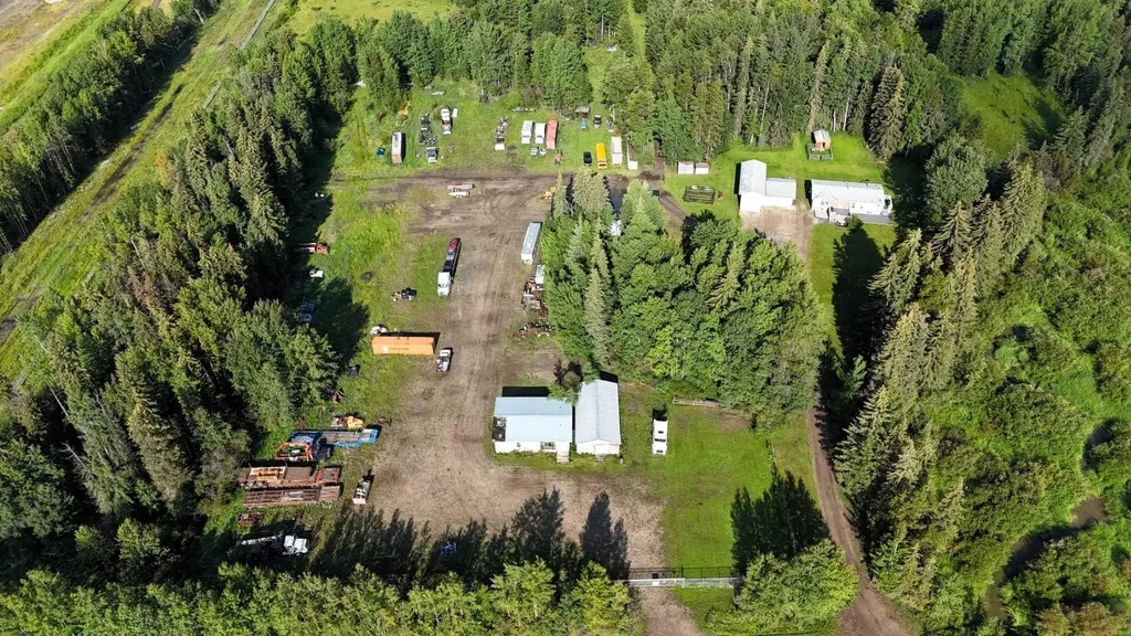 710 54 Street S Edson AB T7E 1V1