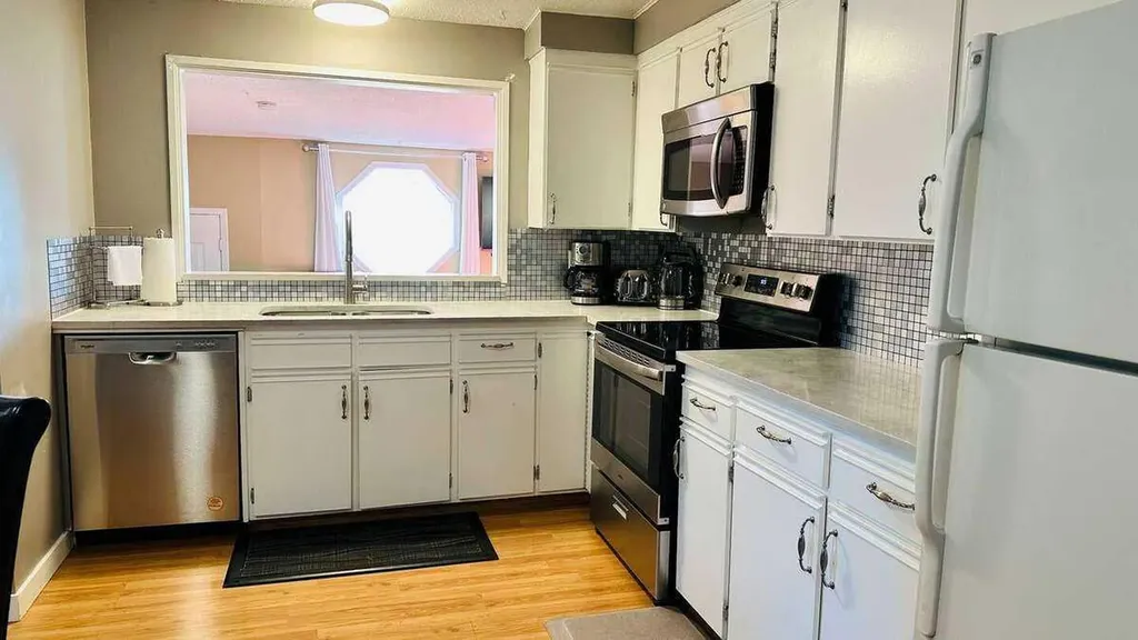 27 Penworth Place SE Calgary AB T2A 4G4