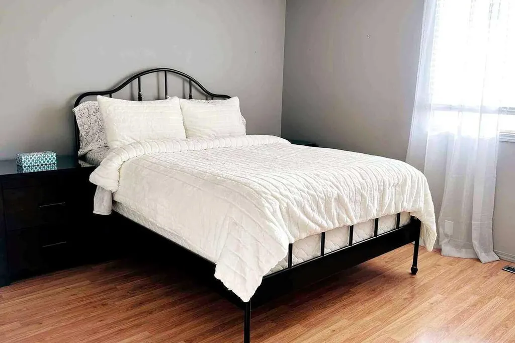 27 Penworth Place SE Calgary AB T2A 4G4