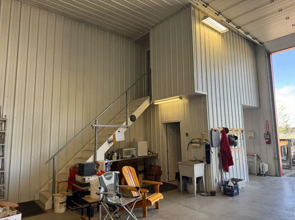 10933 90 Avenue Fairview AB T0H 1L0