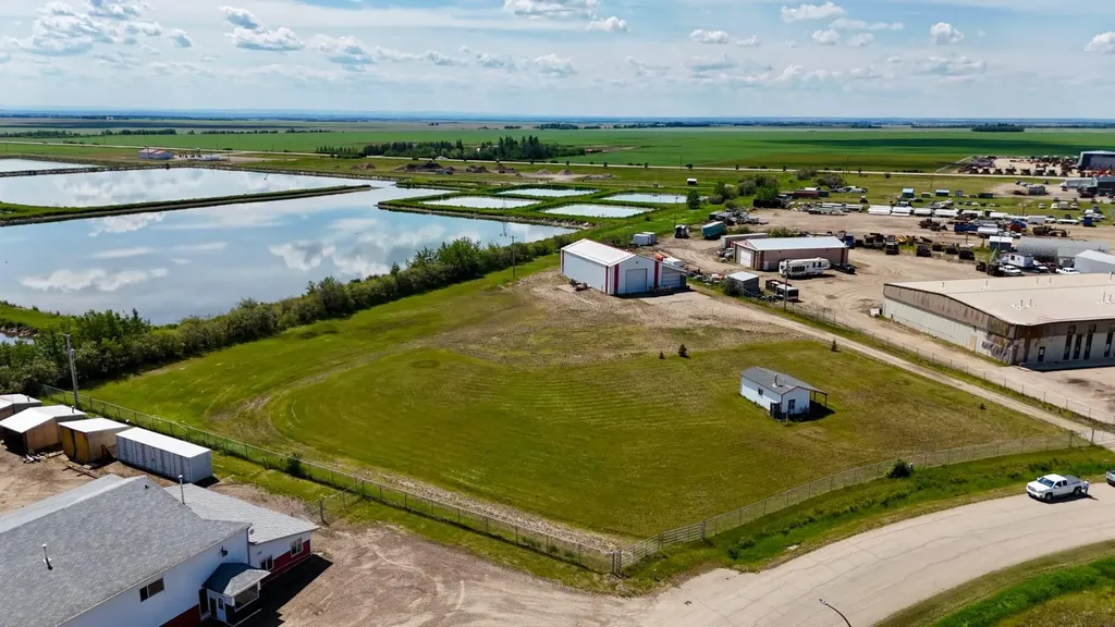 10933 90 Avenue Fairview AB T0H 1L0