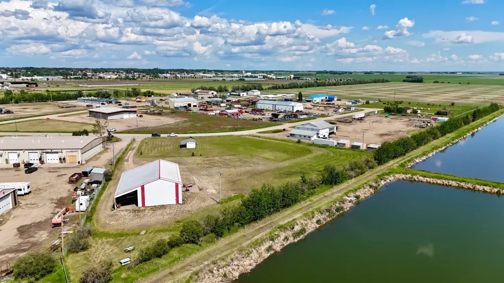 10933 90 Avenue Fairview AB T0H 1L0