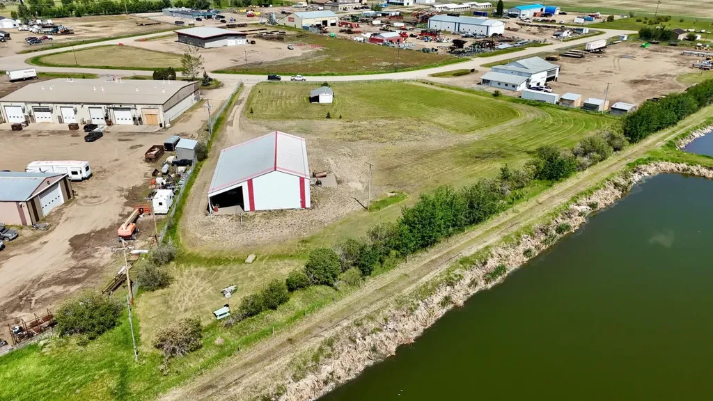 10933 90 Avenue Fairview AB T0H 1L0