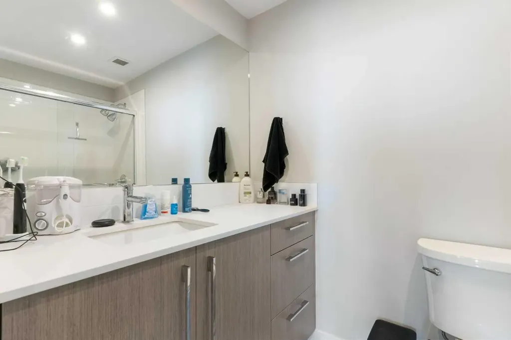 60 Skyview Ranch Road NE Calgary AB T3N2J8