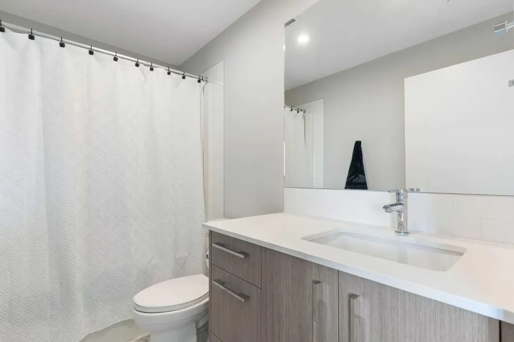 60 Skyview Ranch Road NE Calgary AB T3N2J8