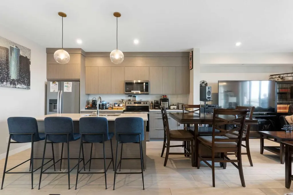 60 Skyview Ranch Road NE Calgary AB T3N2J8