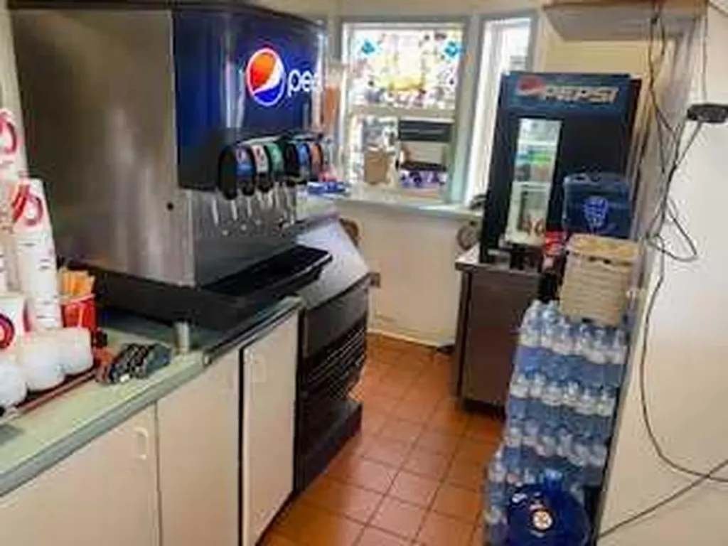 3909 37 Avenue Whitecourt AB T7S 1N9