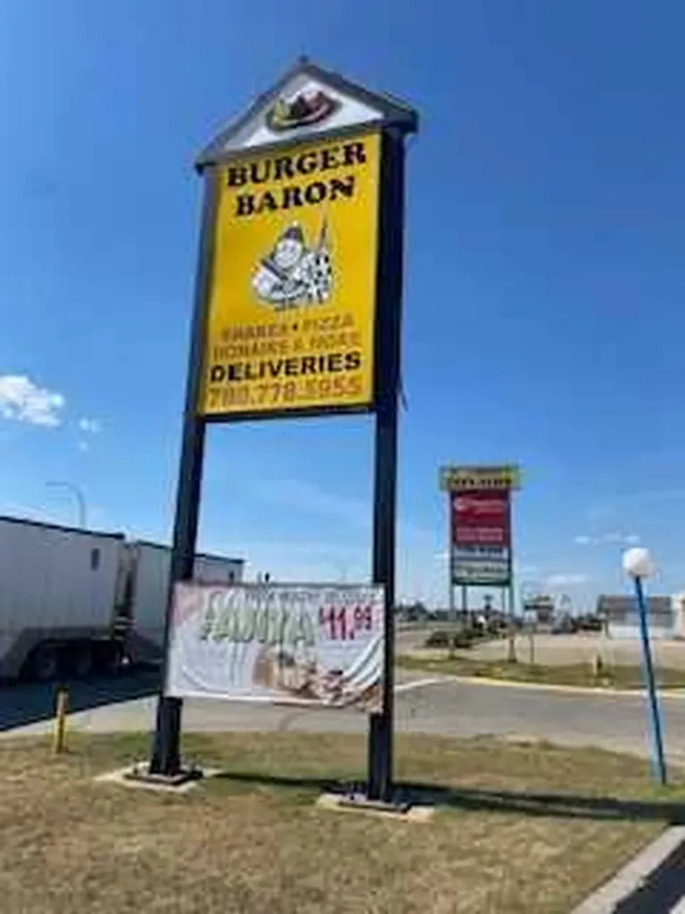 3909 37 Avenue Whitecourt AB T7S 1N9