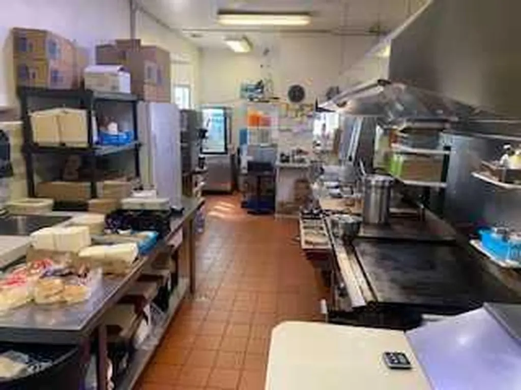 3909 37 Avenue Whitecourt AB T7S 1N9