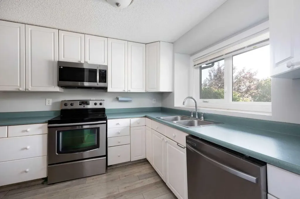 103 Gardiner Place Fort Mcmurray AB T9J 1K7