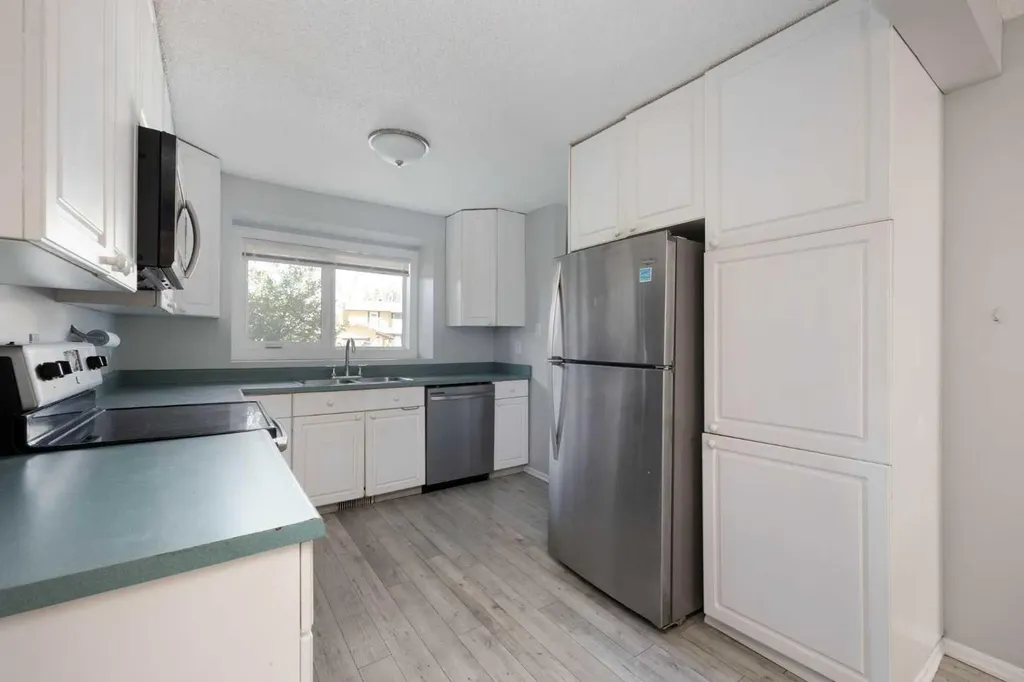 103 Gardiner Place Fort Mcmurray AB T9J 1K7