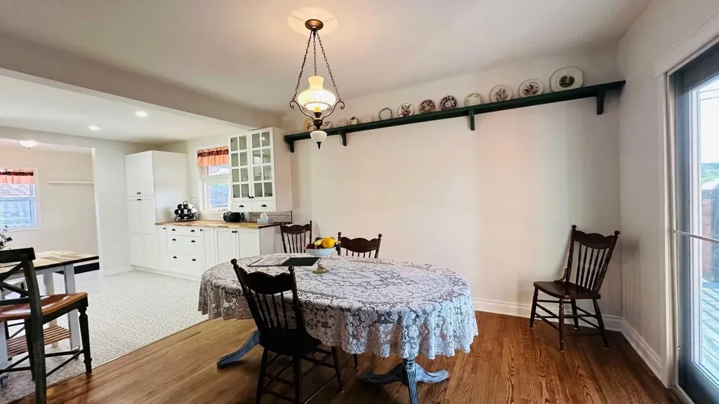 1507 2 Avenue NW Drumheller AB T0J 0Y1