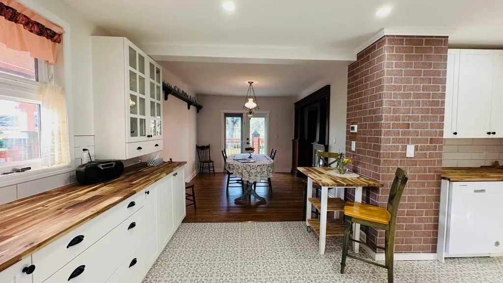 1507 2 Avenue NW Drumheller AB T0J 0Y1
