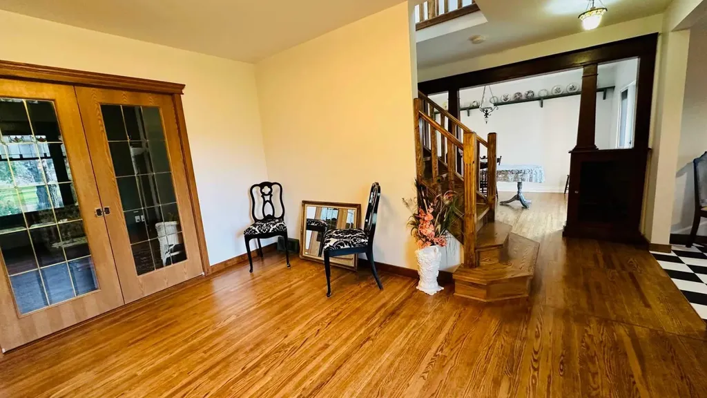 1507 2 Avenue NW Drumheller AB T0J 0Y1