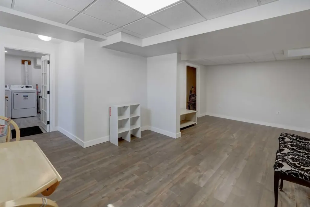 1507 2 Avenue NW Drumheller AB T0J 0Y1