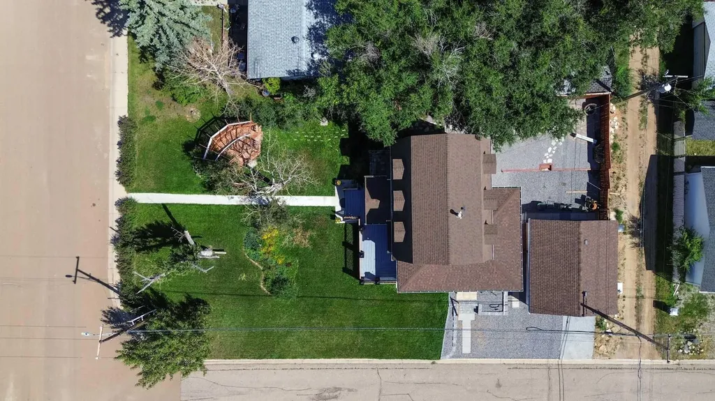 1507 2 Avenue NW Drumheller AB T0J 0Y1