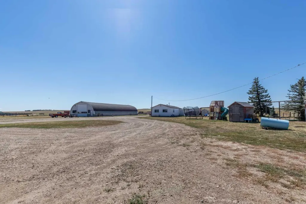 5121 Township Road 120 Dunmore AB T1B0L1