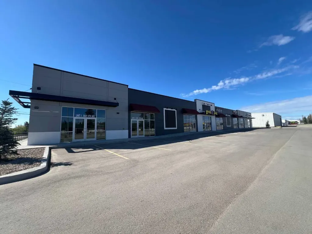 5601 4 Avenue Edson AB T7E1L6