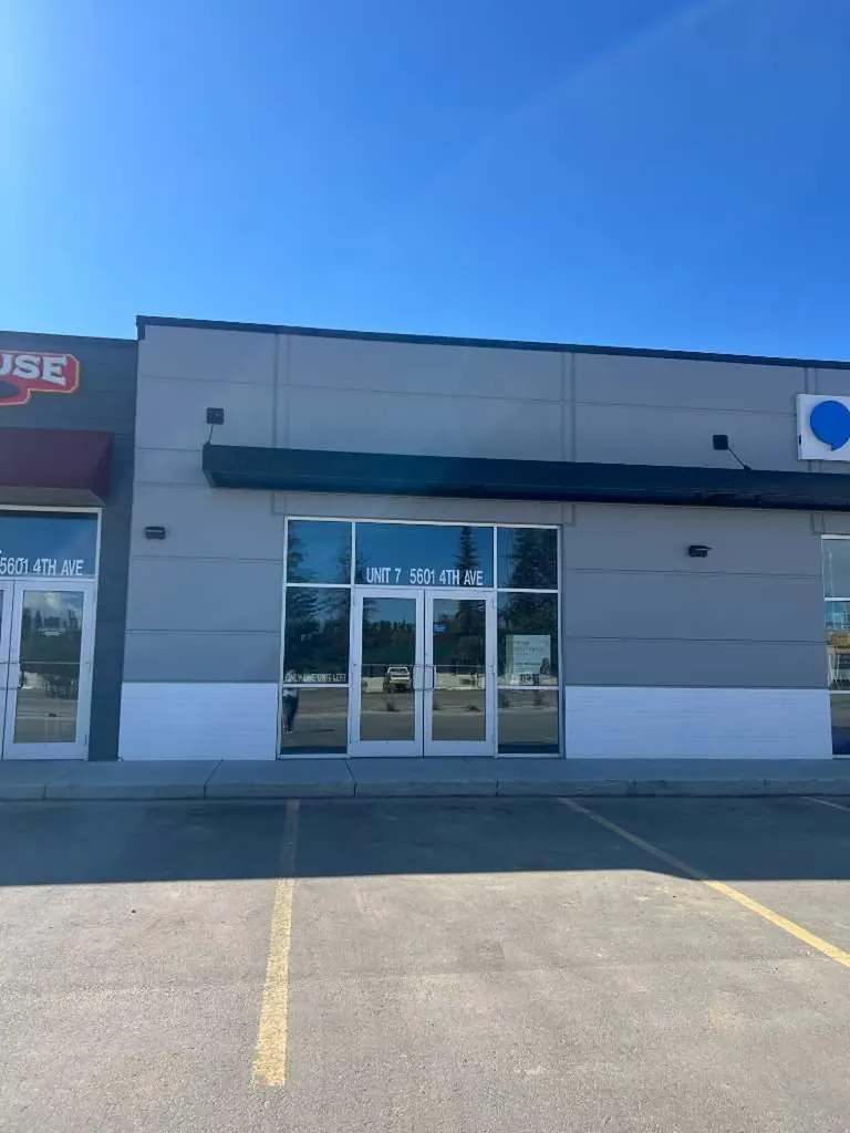 5601 4 Avenue Edson AB T7E1L6