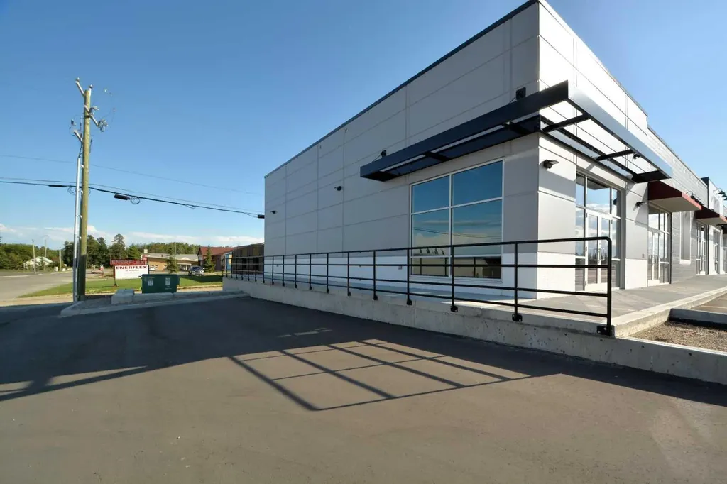 5601 4 Avenue Edson AB T7E1L6