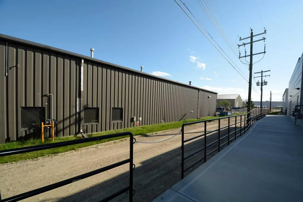 5601 4 Avenue Edson AB T7E1L6