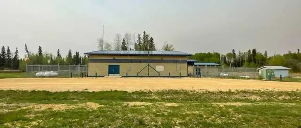851 Wolf Trail Sandy Lake AB T0G 2K0