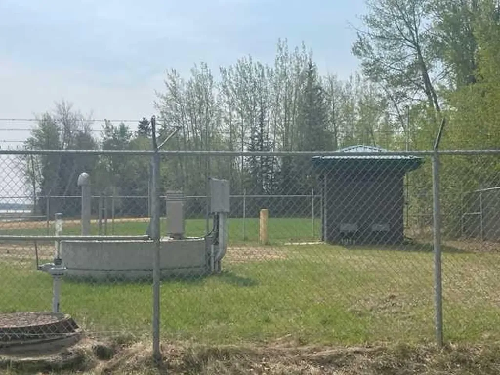 851 Wolf Trail Sandy Lake AB T0G 2K0