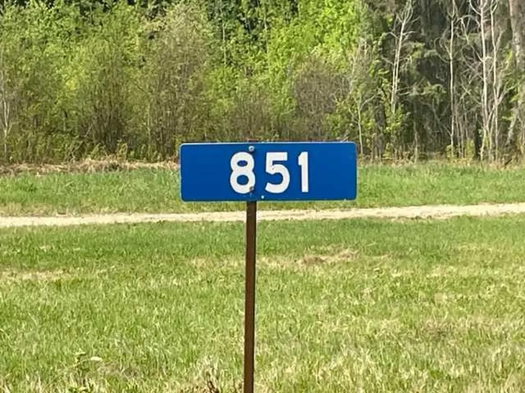 851 Wolf Trail Sandy Lake AB T0G 2K0