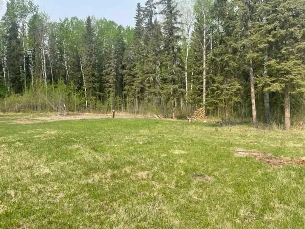 851 Wolf Trail Sandy Lake AB T0G 2K0
