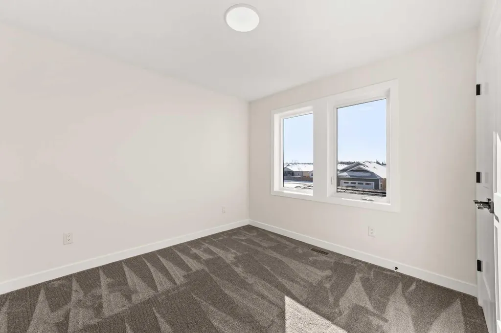71 Vincent Crescent Olds AB T4H0G7