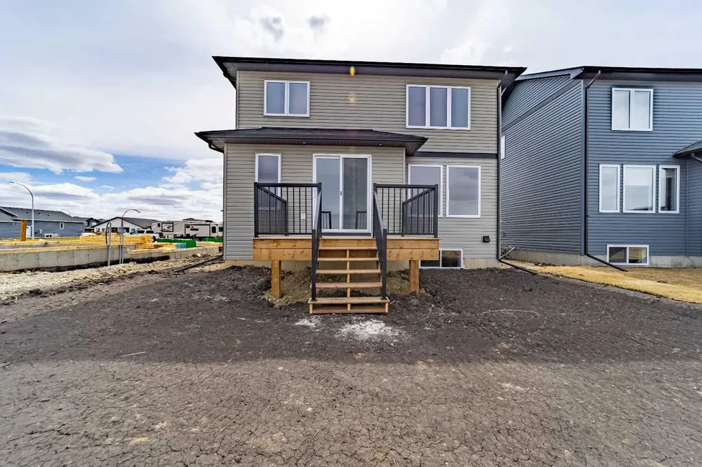 71 Vincent Crescent Olds AB T4H0G7