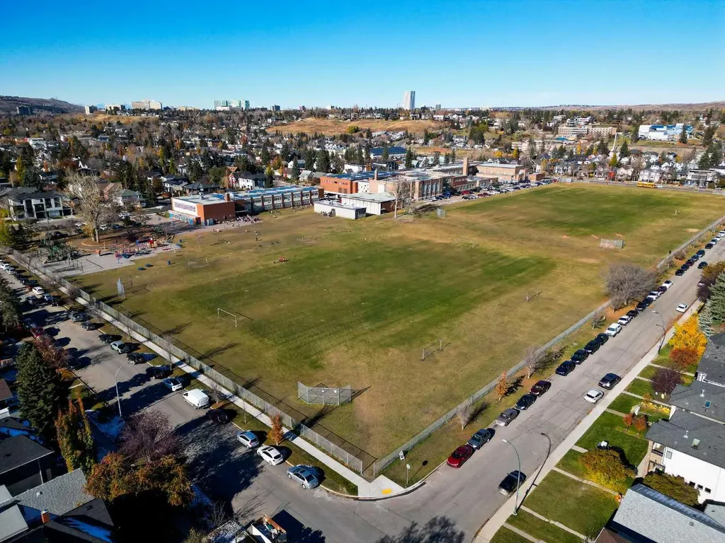 4023 16a Street SW Calgary AB T2T 4L1