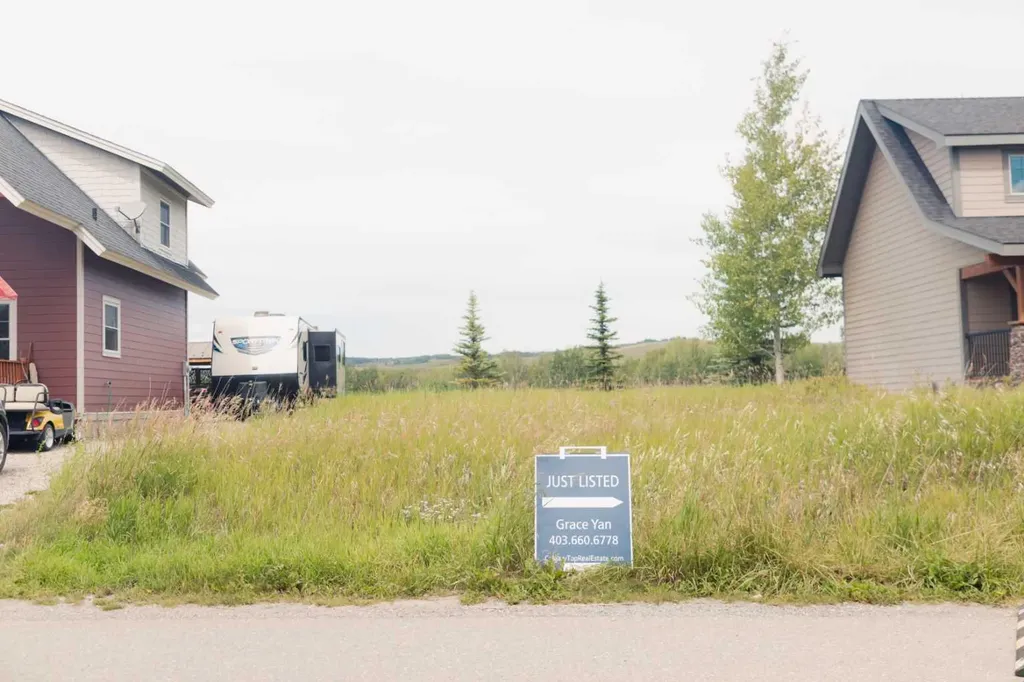 236 Cottage Club Crescent Rural Rocky View County AB T4C 1B1