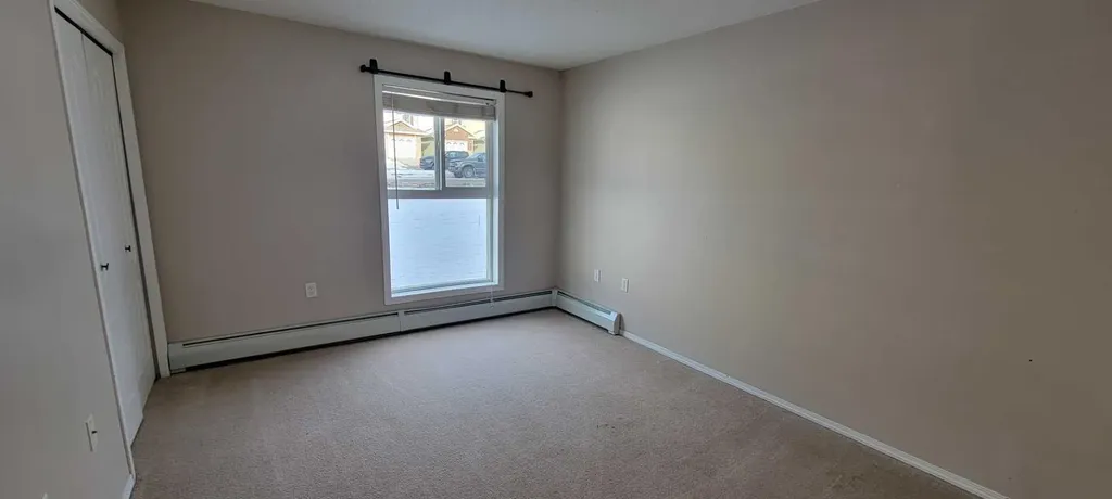 1615 41 Street Edson AB t7E 0A7