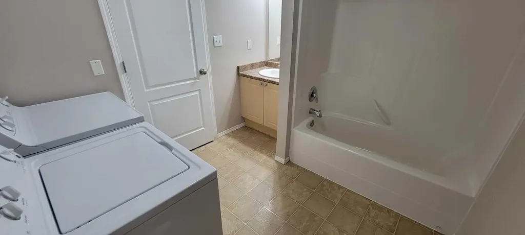 1615 41 Street Edson AB t7E 0A7