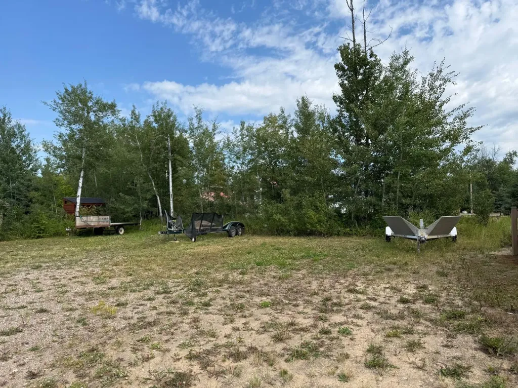 202 Lake View Drive Lac Des Iles SK S0M 1A0