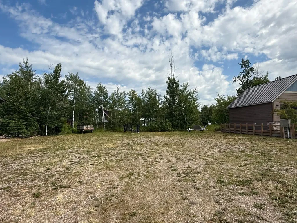 202 Lake View Drive Lac Des Iles SK S0M 1A0