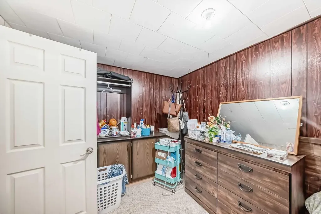 609 40 Street NE Calgary AB T2A 6S1