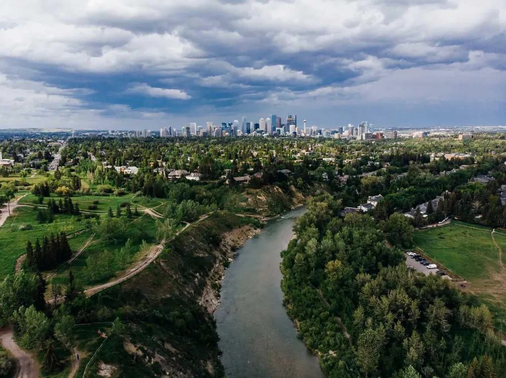 4507 17 Street SW Calgary AB T2T 4R3